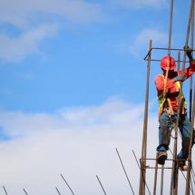 Lender promises to help builders
