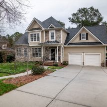 Home prices hit $405,000
